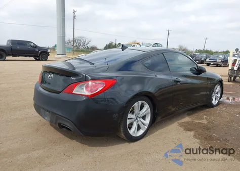 2011 Hyundai Genesis 2.0T Premium z USA, uszkodzony, nr VIN KMHHT6KD5BU042653